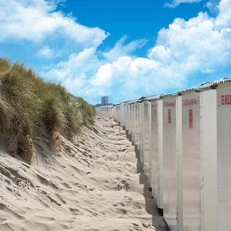 With 3 Near Sea Oostduinkerke
